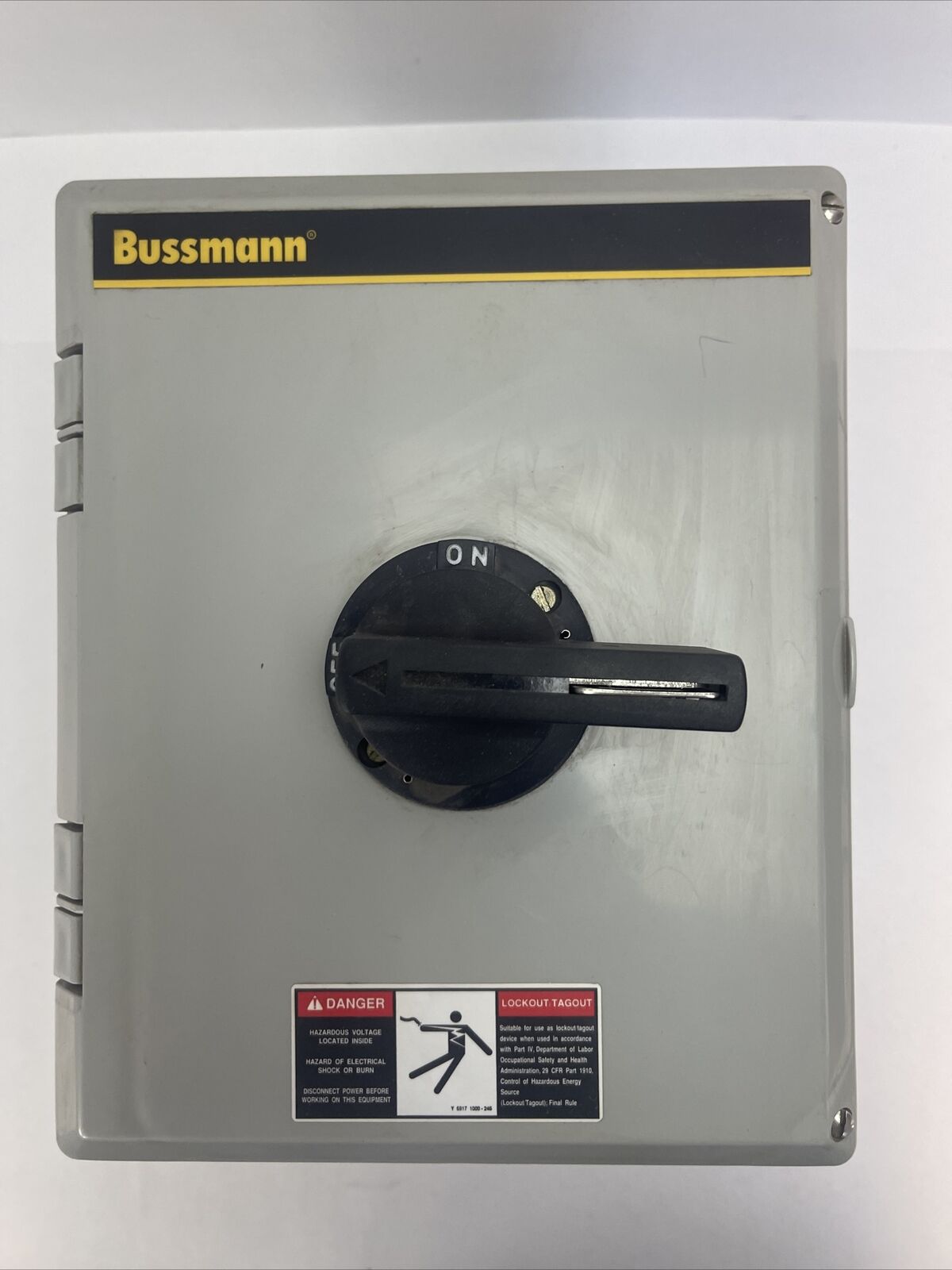 BUSSMANN EFJ30P-3P02 FUSIBLE DISCONNECT SWITCH 600V 60HZ 3P 30A 20HP TYPE 4,4X