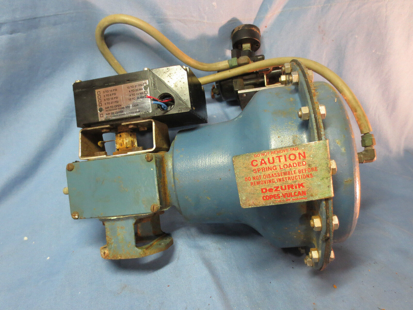 DEZURIK PNEUMATIC ACTUATOR 9438871R001 w/ EP5 POSITIONER & AFR2 REGULATOR