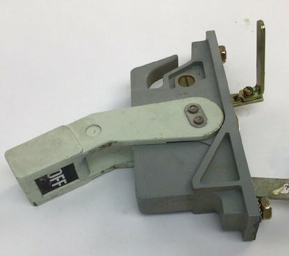 D73944-27 / E*834 LARGE CIRCUIT BREAKER TRIP HANDLE ON/OFF