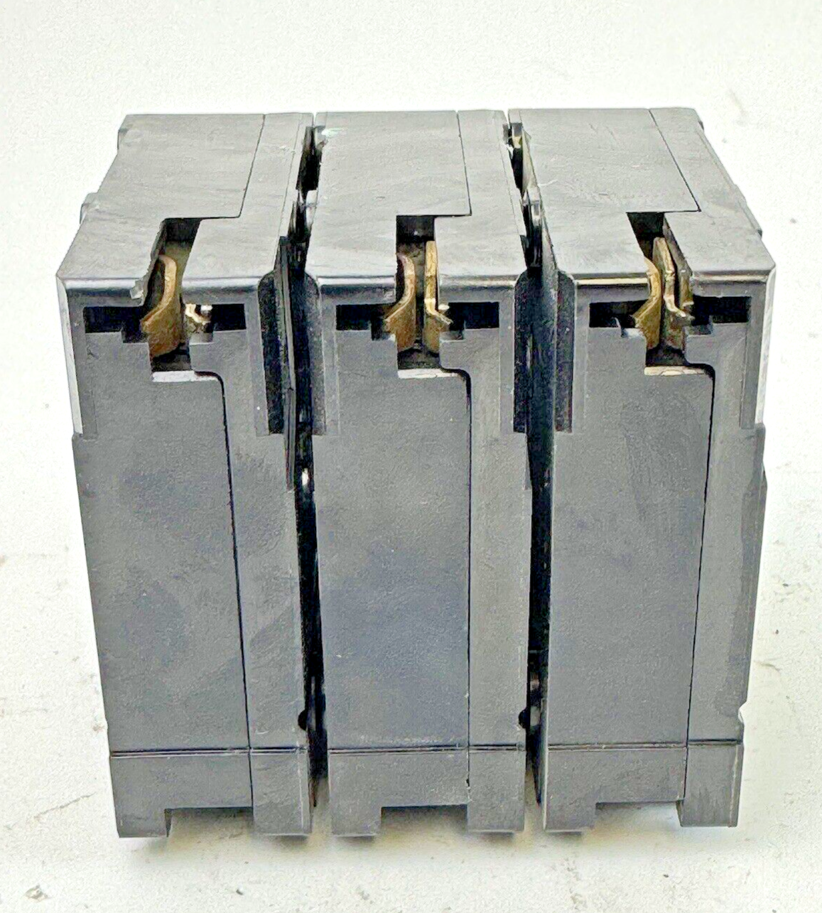 WESTINGHOUSE - BR330 - SNAP-IN CIRCUIT BREAKER - 3 POLE/30A/240 VAC