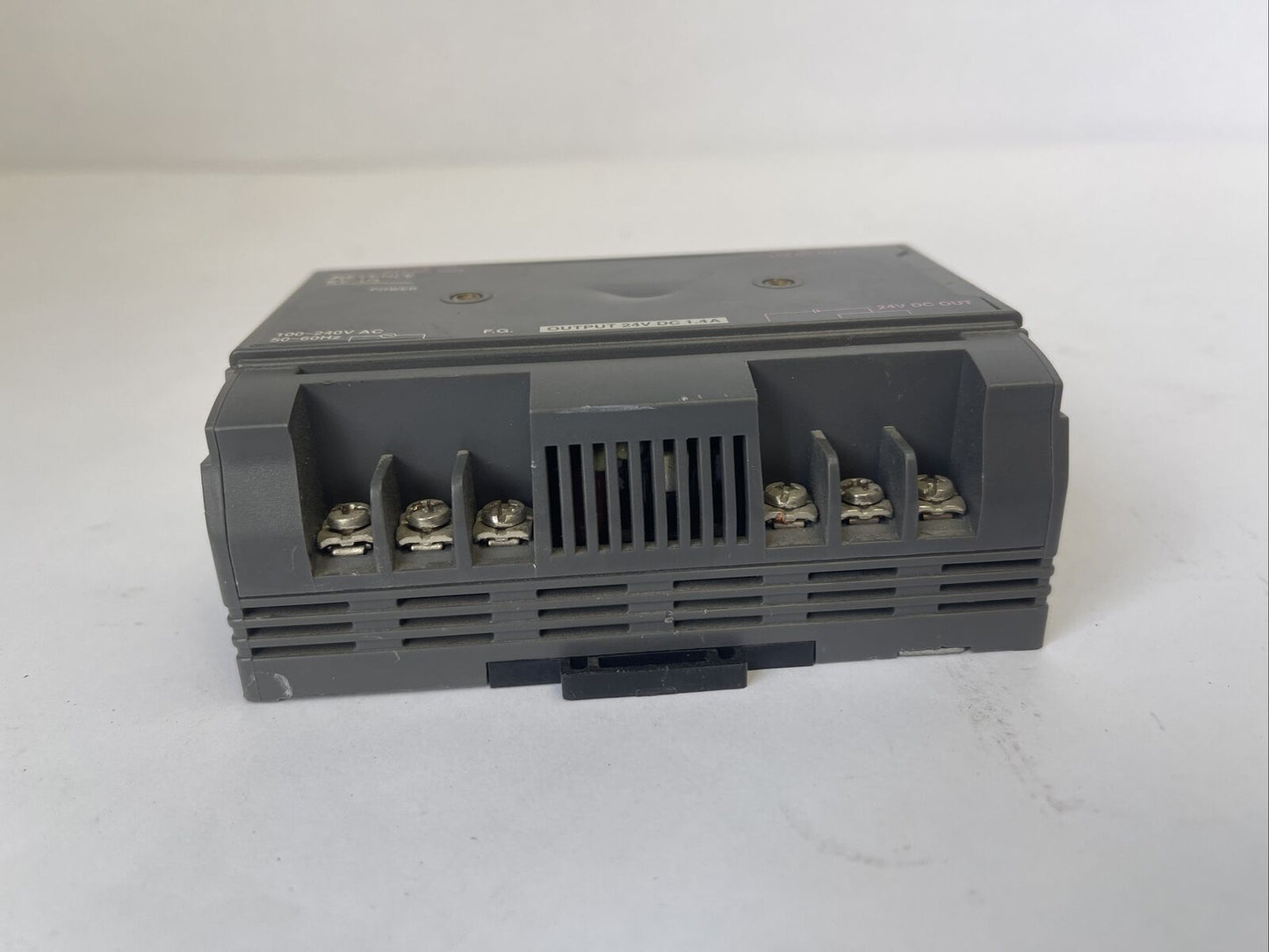 KEYENCE KV-U3 POWER SUPPLY INPUT 100-240VAC OUTPUT 24VDC 1.4A