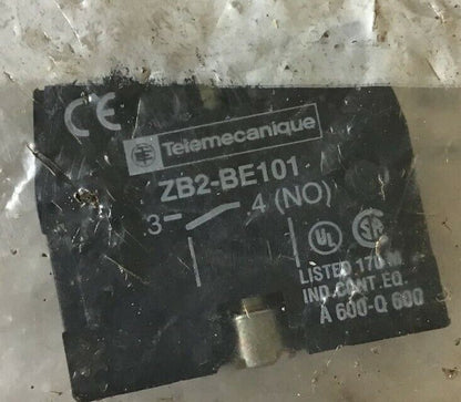 TELEMECANIQUE ZB2BE101 & ZBE102 CONTACT BLOCK ***LOTOF2***