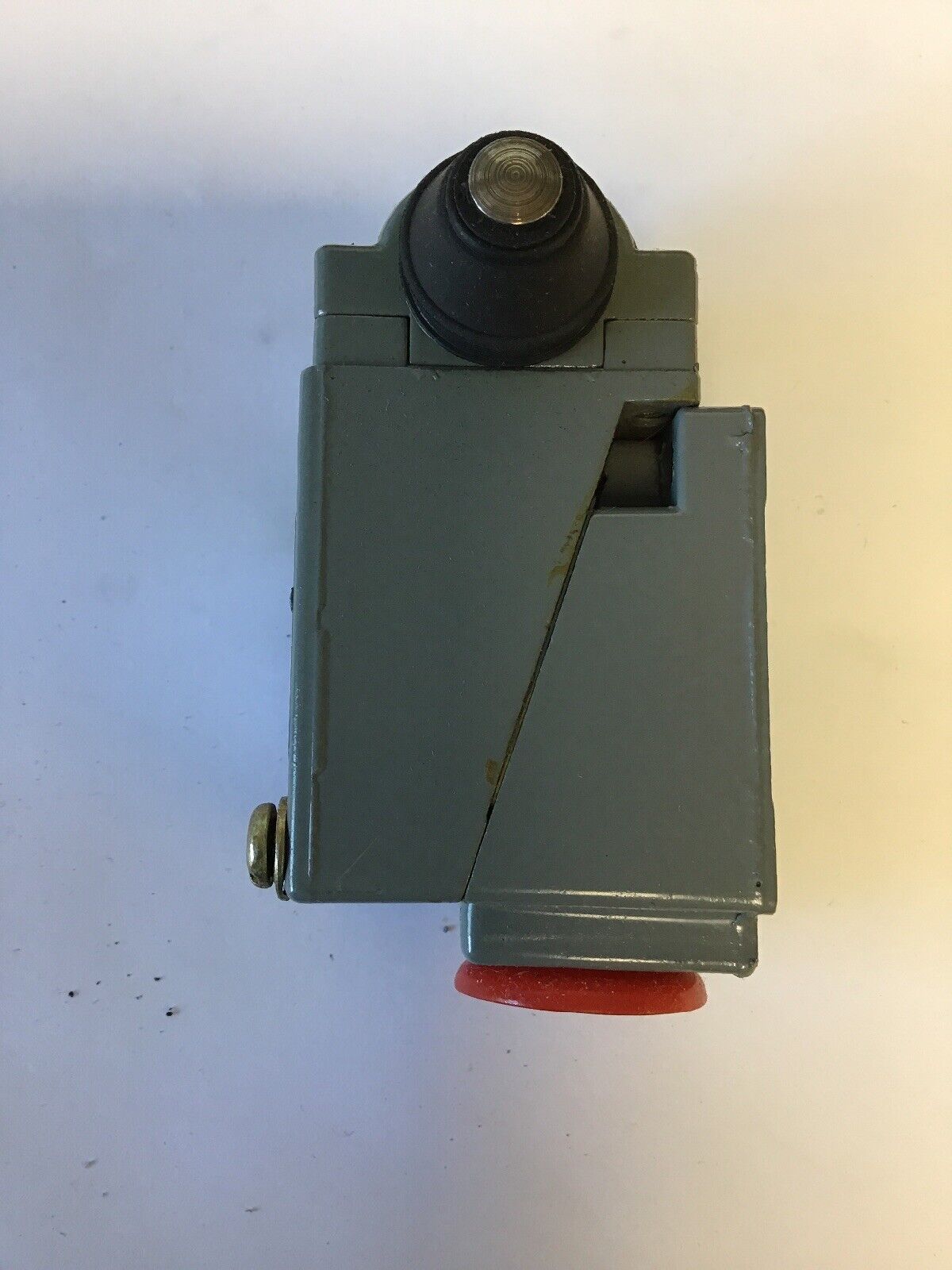 SQUARE D CLASS 9007 TYPE B52G HEAVY DUTY LIMIT SWITCH SER.B