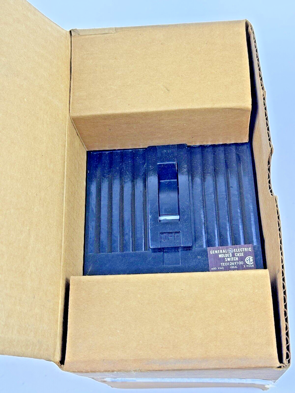 GE - TED126Y100 - MOLDED CIRCUIT BREAKER - 100 A, 600 VAC, 2 POLE - NEW
