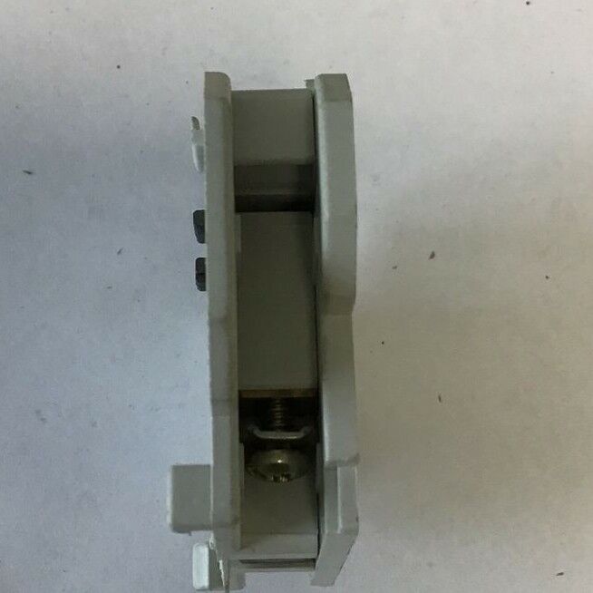 CUTLER HAMMER C320KGS1 AUXILIARY CONTACT SERIES A2 ****LOTOF2****