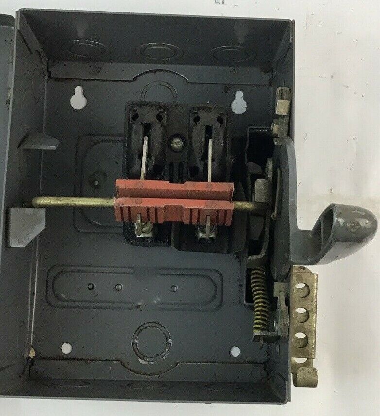 SQUARE D A81261 30AMP 600VDC 15HP 1PH SER.A1 NON FUSIBLE SAFTEY SWITCH