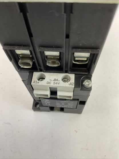 SIEMENS 3RT1035-1BB44 CONTACTOR 55A 600VAC 3PH 40HP COIL 24VDC