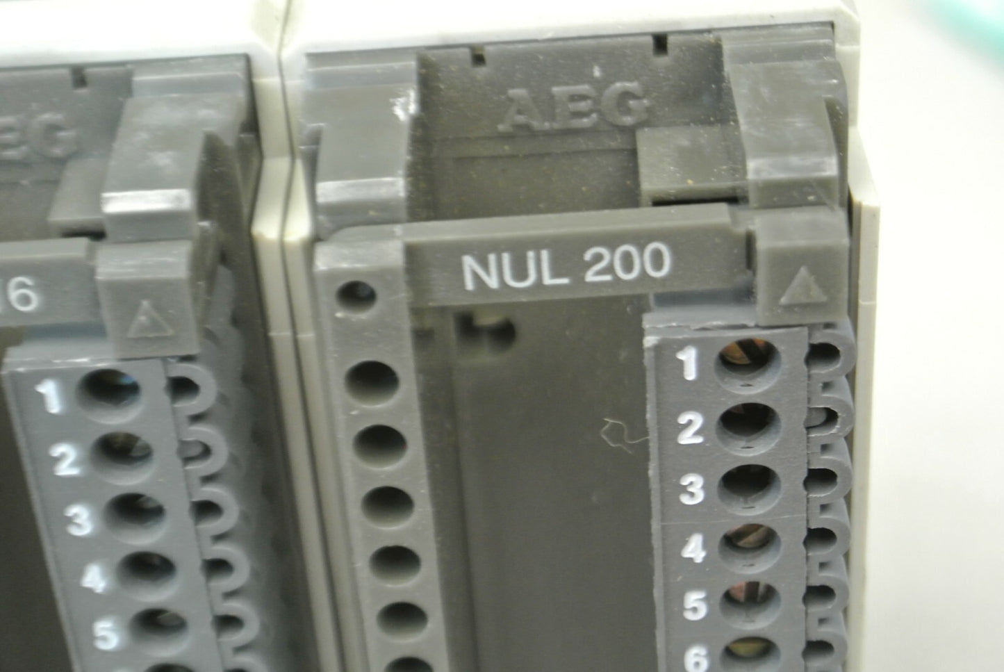 SCHNEIDER PLC / PC-984-145 + P120 + DEO216 (2) + DAP208 (2) + DAO216 + NUL200 (2