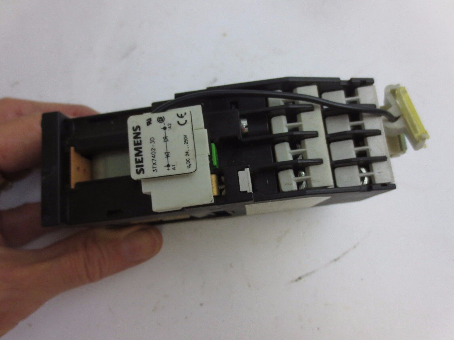 SIEMENS 3TH4262-0B CONTACTOR w/ 3TX7402-3D SURGE SUPPRESSOR