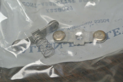 LOT of 5 / ALLEN-BRADLEY X-228037 MOVABLE CONTACT ASSEMBLY / BX, BXL / RELAY