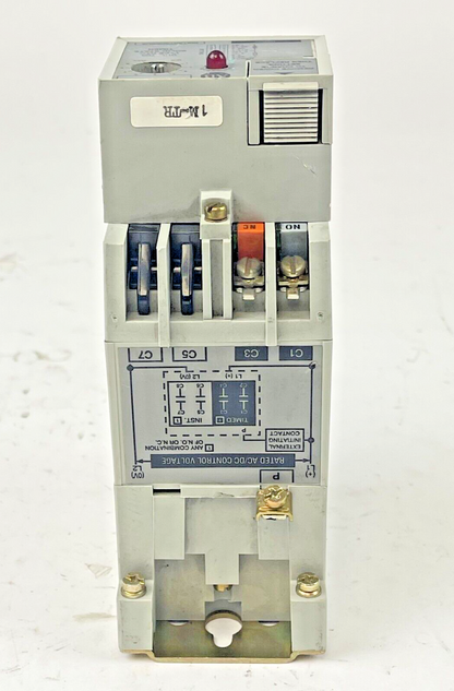 ALLEN BRADLEY - 700-RTC00110U1 SER. A - SOLID STATE TIMER RELAY - 110/120 VAC