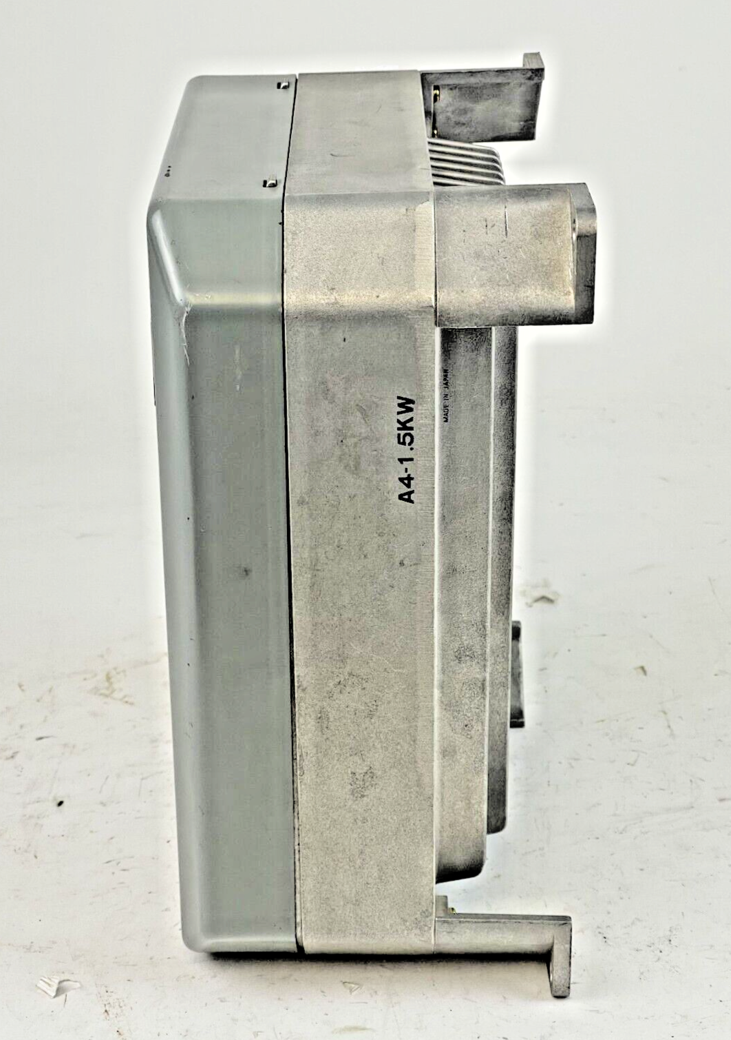 ALLEN BRADLEY - 1333-YAB SERIES B ADJUSTABLE FREQUENCY AC DRIVE 3.6kVA 460V 3PH