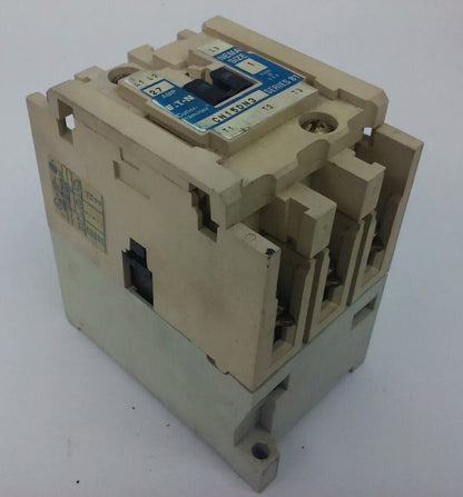 CUTLER HAMMER CN15DN3, SER. B1, CONTACTOR, 3PH, 3P, 27A, 600V, 10HP, 60HZ, NEW