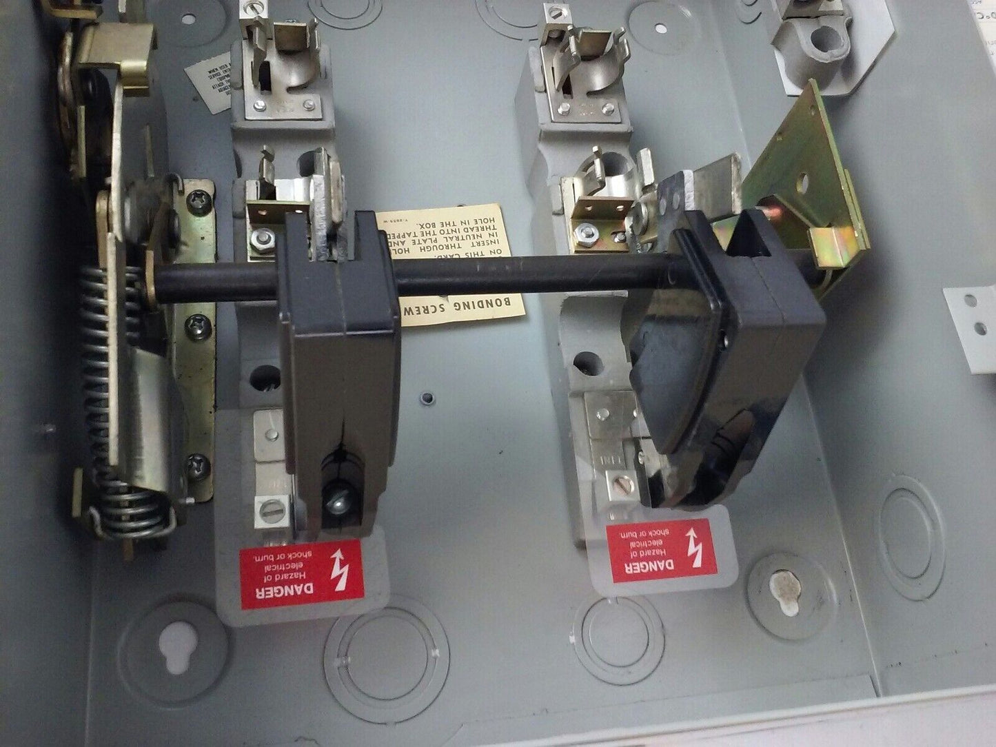 CHALLENGER H1622SN, H.D. SAFETY SWITCH, TYPE 1 INDOOR, 60A, 240V, FUSIBLE, NEW