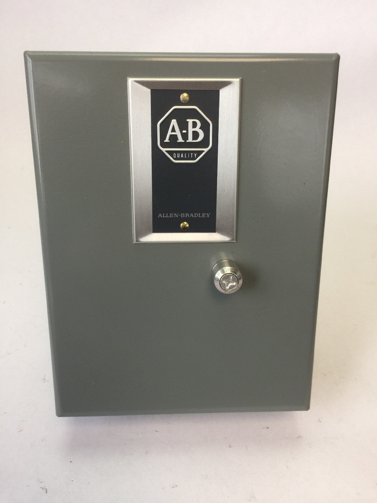 ALLEN BRADLEY 509-TAD FULL VOLTAGE STARTER NEMA SIZE 00 GA475 COIL 480V 60HZ