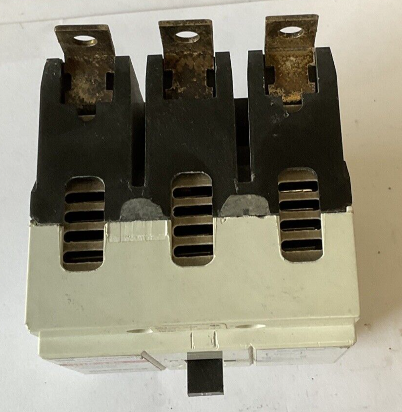 WESTINGHOUSE GDB 14K CIRCUIT BREAKER 15A 480VAC 3POLE 50/60HZ GDB3015