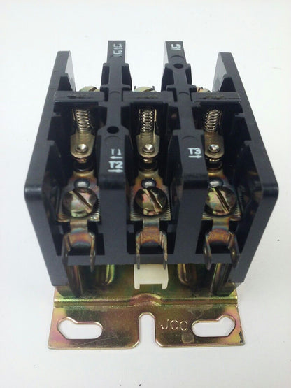 JOSLYN CLARK DP3C253-120 DEFINITE PURPOSE CONTACTOR 3P 25A FLA 30A RES 120V COIL