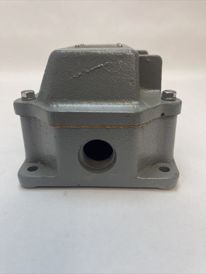 SQUARE D 9001 GW-204 CONTROL STATION SERIES A 600VAC PUSH BUTTON OPEN CLOSE