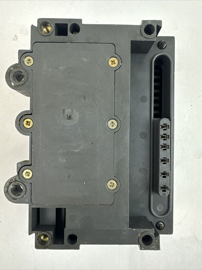 SIEMENS 6ES7 142-1BD40-0XB0 SIMATIC S7 DIGITAL OUTPUT MODULE DO 4 X DC 24V 2A