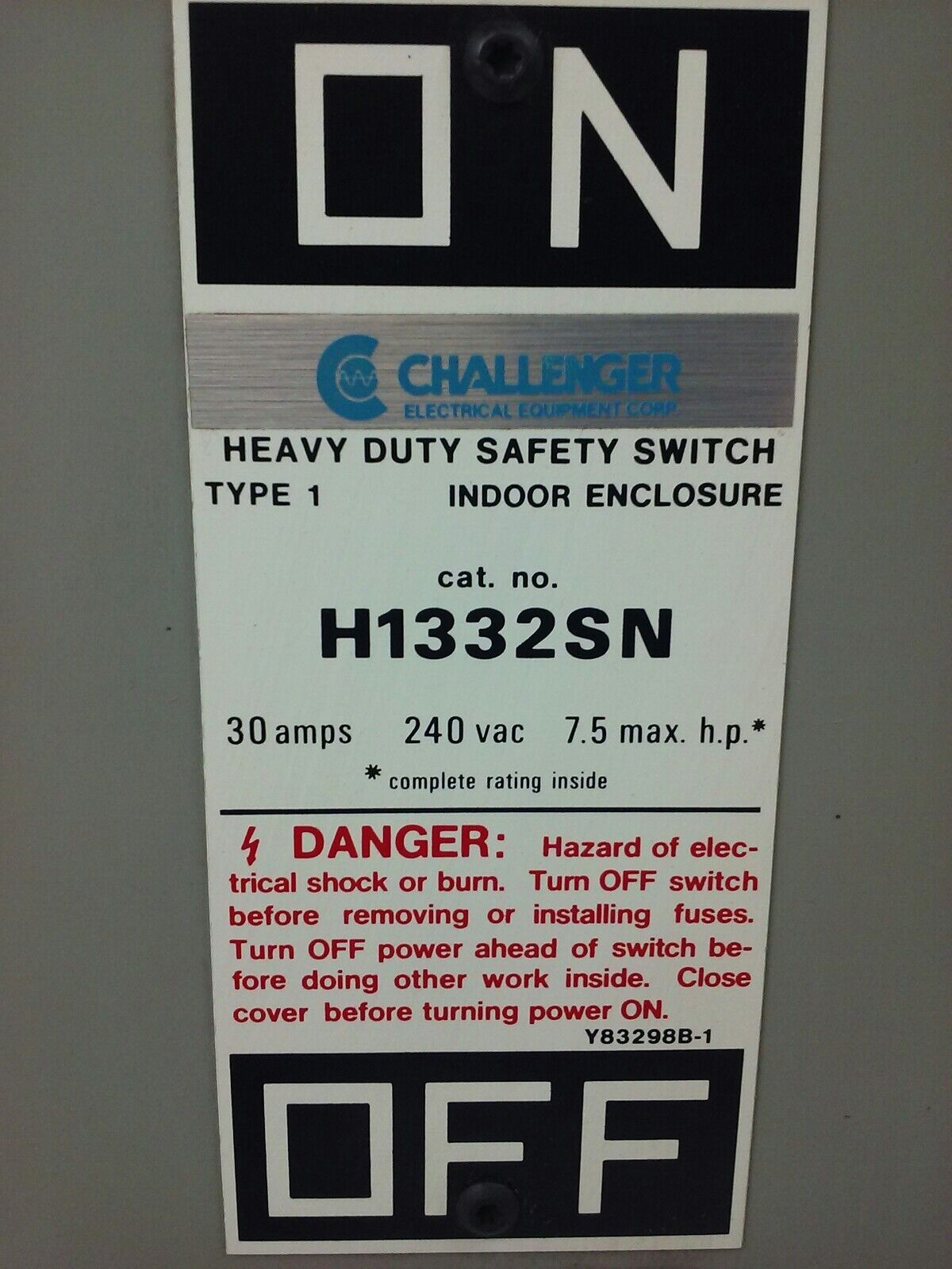 CHALLENGER H1332SN SAFETY SWITCH, TYPE 1 INDOOR, 30A, 240V, FUSIBLE, NEW