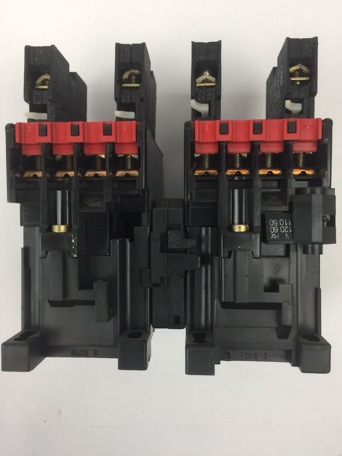 ABB B16-40-00 CONTACTOR 600V 21A COIL 120V 60HZ 110V 50HZ CA7-10-01