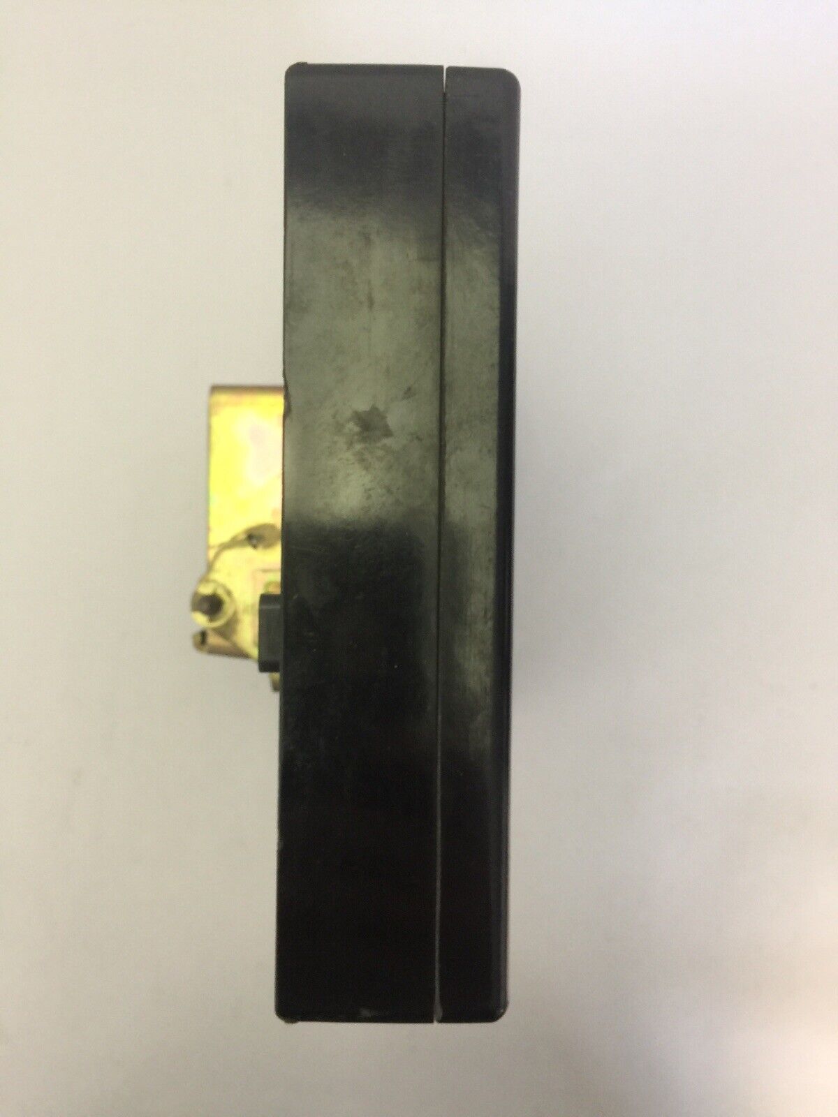 UNDERWRITER'S LABORATORIES INC. 371D386G10 NON AUTO TRIP UNIT