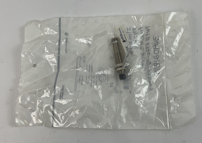 ALLEN BRADLEY 872C-N8CP12-D4 INDUCTIVE PROXIMITY SENSOR SER.D 10-30VDC