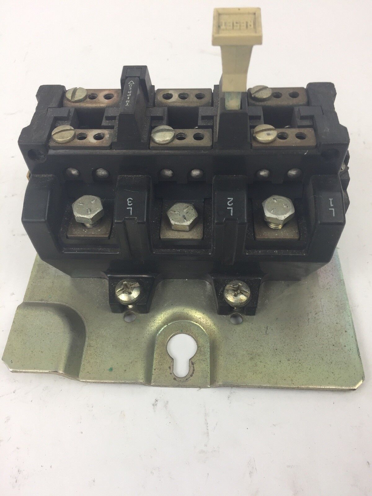 ALLEN BRADELY 592-D0V16 OVERLOAD RELAY SER A 120-600VAC