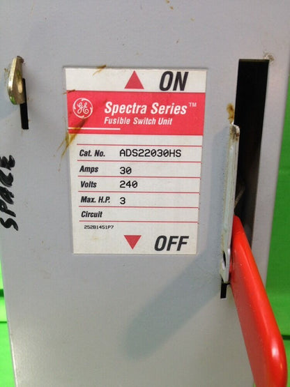 GE SPECTRA SERIES FUSIBLE SWITCH UNIT ADS22030HS 30A 240V 3HP