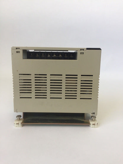OMRON CS1W-BC053 BASE UNIT W/ C200HW-PA20S POWER SUPPLY 100-120/200-240VAC