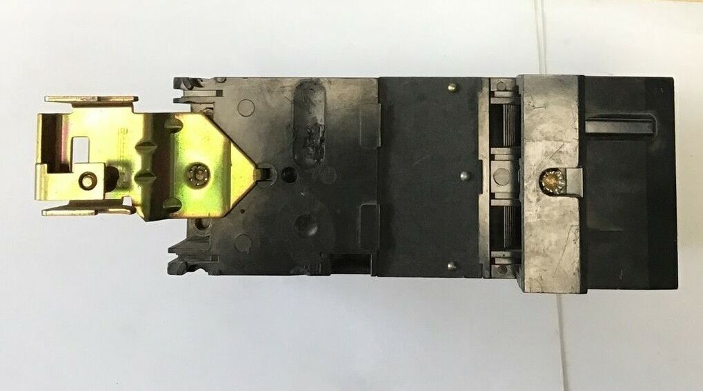 SQUARE D FA22015BC CIRCUIT BREAKER 15AMP 2POLE 240VAC/250VAC