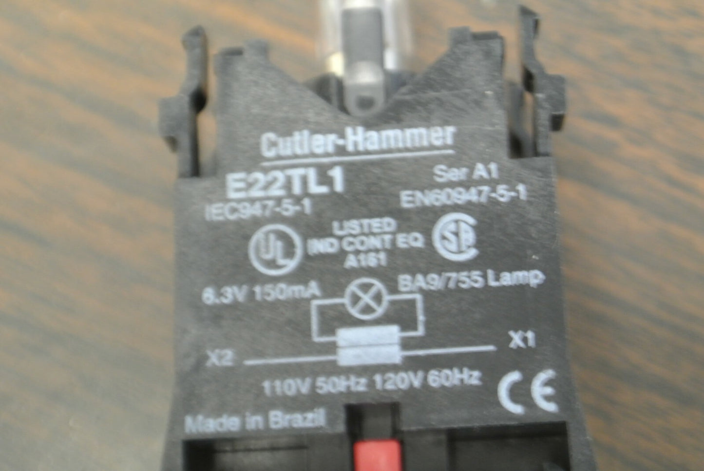 C-H E22T4X27 / E22TL1C EXT. PUSHBUTTON YELLOW ILLUM. PRESS to TEST / NEW SURPLUS