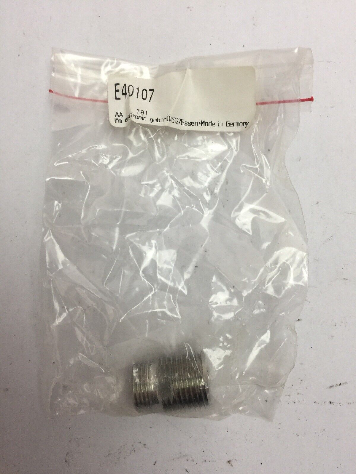 IFM EFECTOR SI8513 FLOW SENSOR KIT 240VAC W/ SI1006 E18247 E40107