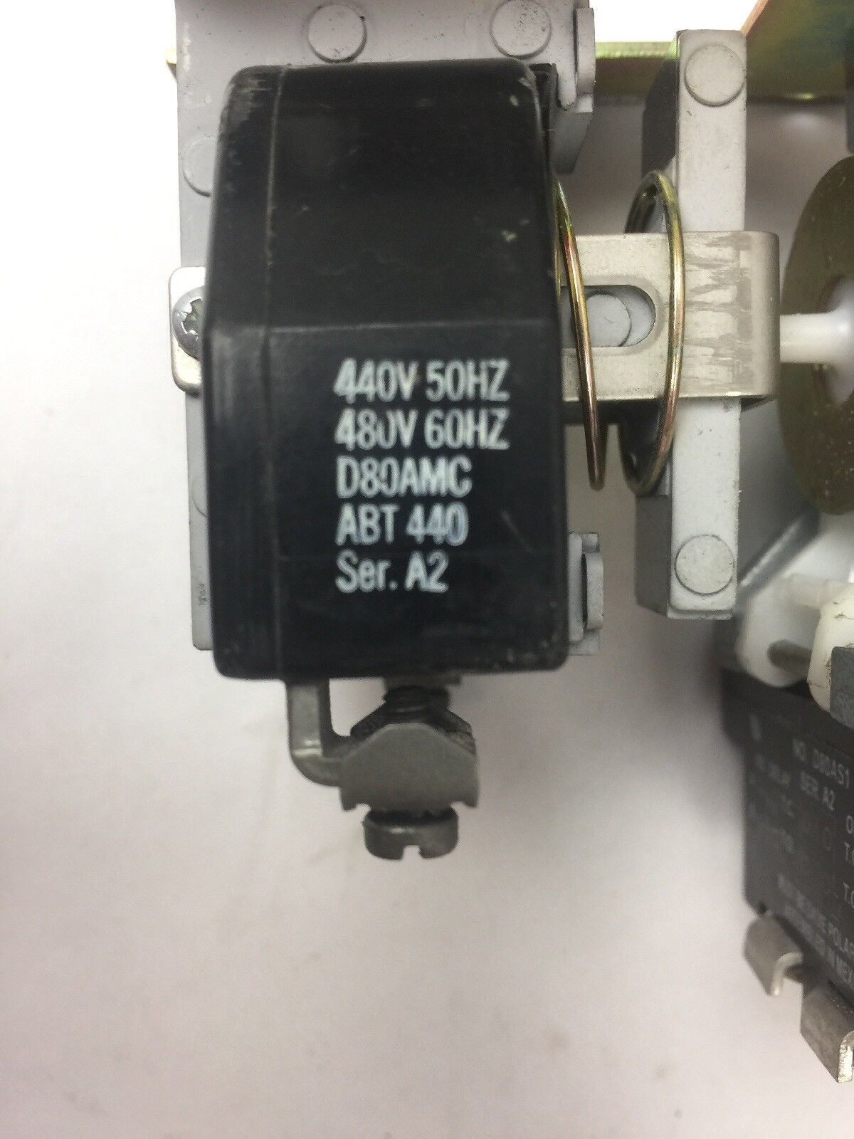 CUTLER HAMMER D80NE1A PNEUMATIC TIMER 440-480V 50/60HZ SERIES A2