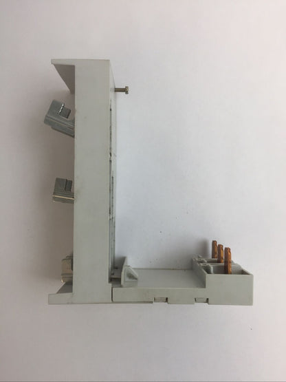 SIEMENS 8US1 111-4SM00 BUSBAR ADAPTOR 460V