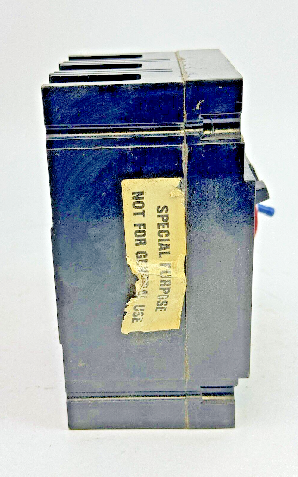 GE - TEC36050 - CIRCUIT BREAKER W/ AUXILIARY SWITCH - 3 POLE/ 600 VAC/ 50 A
