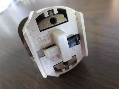 ALLEN-BRADLEY 800T-J2 3-POSITION SELECTOR SWITCH - NO CONTACT BLOCK