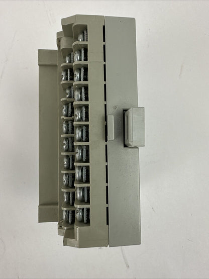 ALLEN BRADLEY 1794-TBN SER A REV A02 FLEXBUS 5VDC I/O TERMINAL BASE 240VAC
