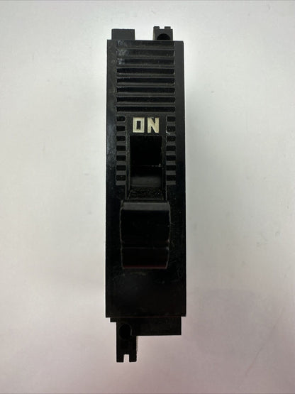 SQUARE D 992920 CIRCUIT BREAKER 277VAC 20AMP 1POLE TYPE ML