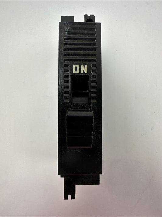 SQUARE D 992920 CIRCUIT BREAKER 277VAC 20AMP 1POLE TYPE ML