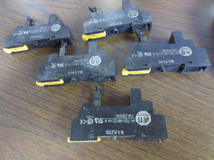 ALLEN-BRADLEY 700-HN121 RELAY SOCKET / BASE (ONLY) - 10A, 250VAC - LOT of 5