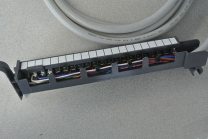 ALLEN-BRADLEY1492-CABLE025F Ser. C PRE-WIRED CABLE for 1771 DIGITAL I/O / 2.5m