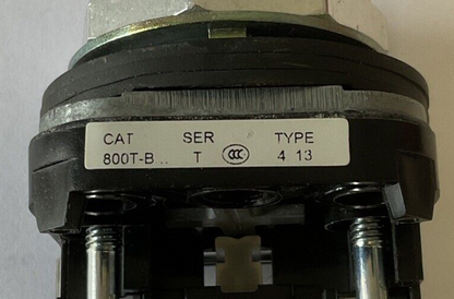ALLEN BRADLEY 800T-B PUSHBUTTON RED SER.T W/800T-XD2