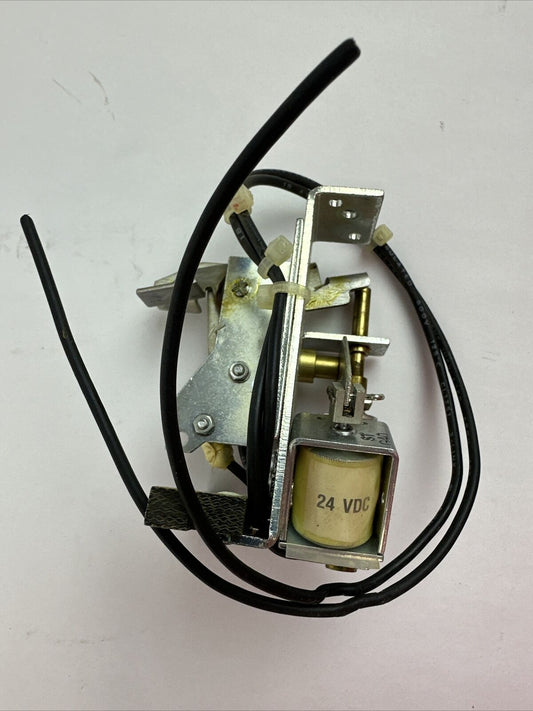 GE TKMASTA8 SHUNT TRIP 24VDC