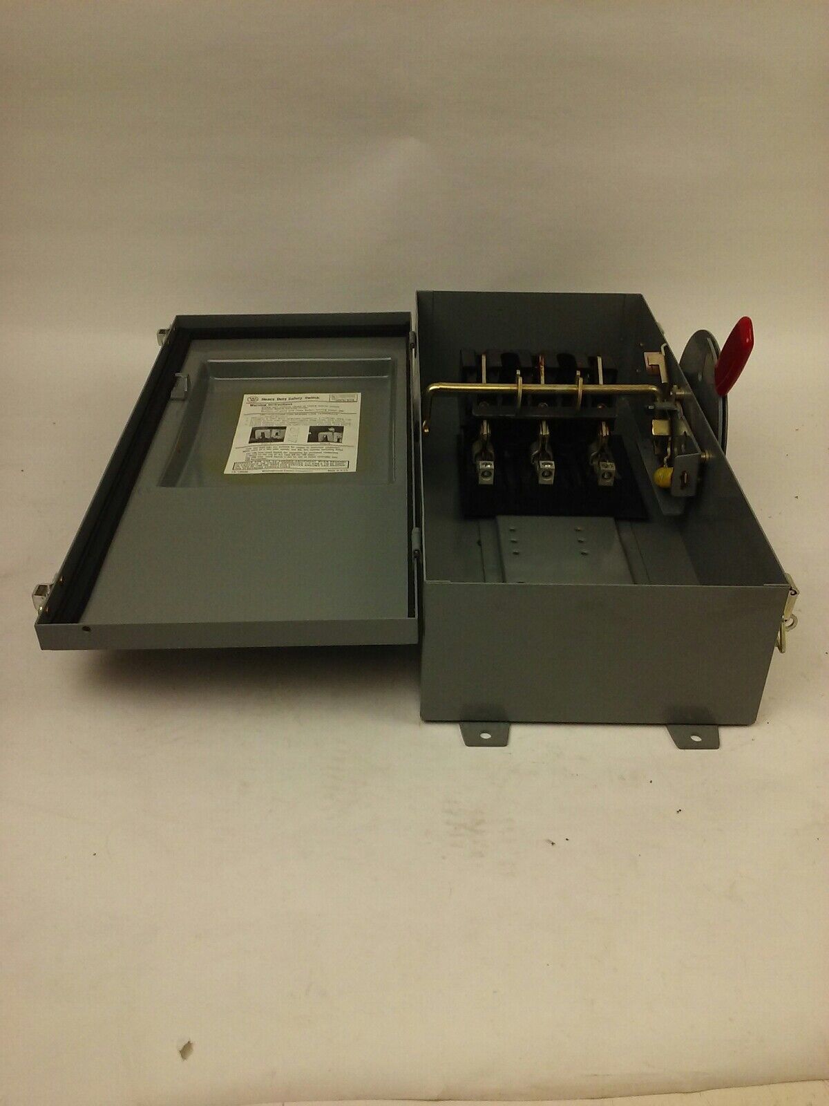 WESTINGHOUSE JHU361 H.D. SAFETY SWITCH NON FUSIBLE, 3PH, 30A, 600V, 20HP NEMA 12