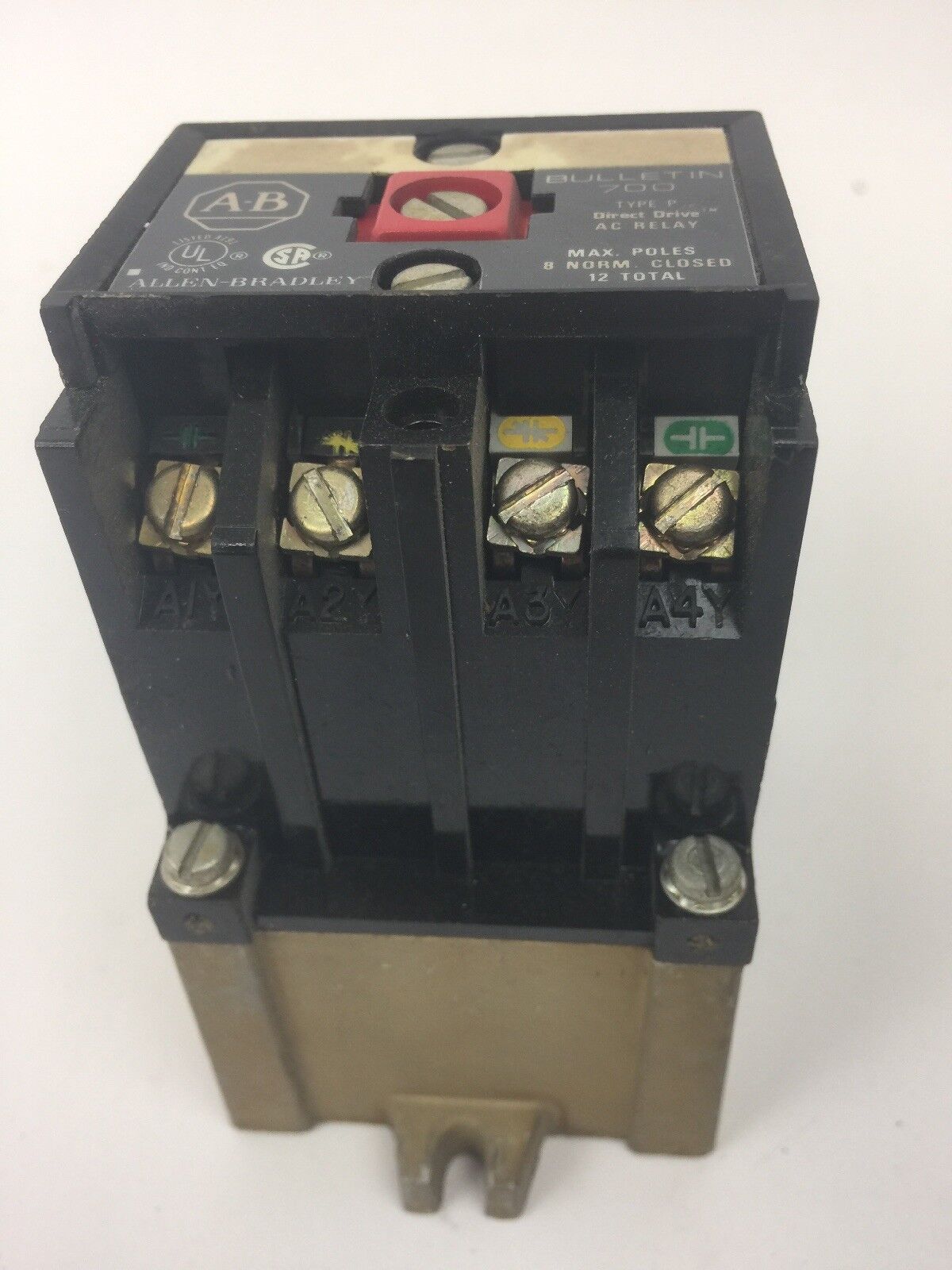 ALLEN BRADLEY 700-PZ220A1 CONTROL RELAY SERIES A 115-120V 60HZ 110V 50HZ