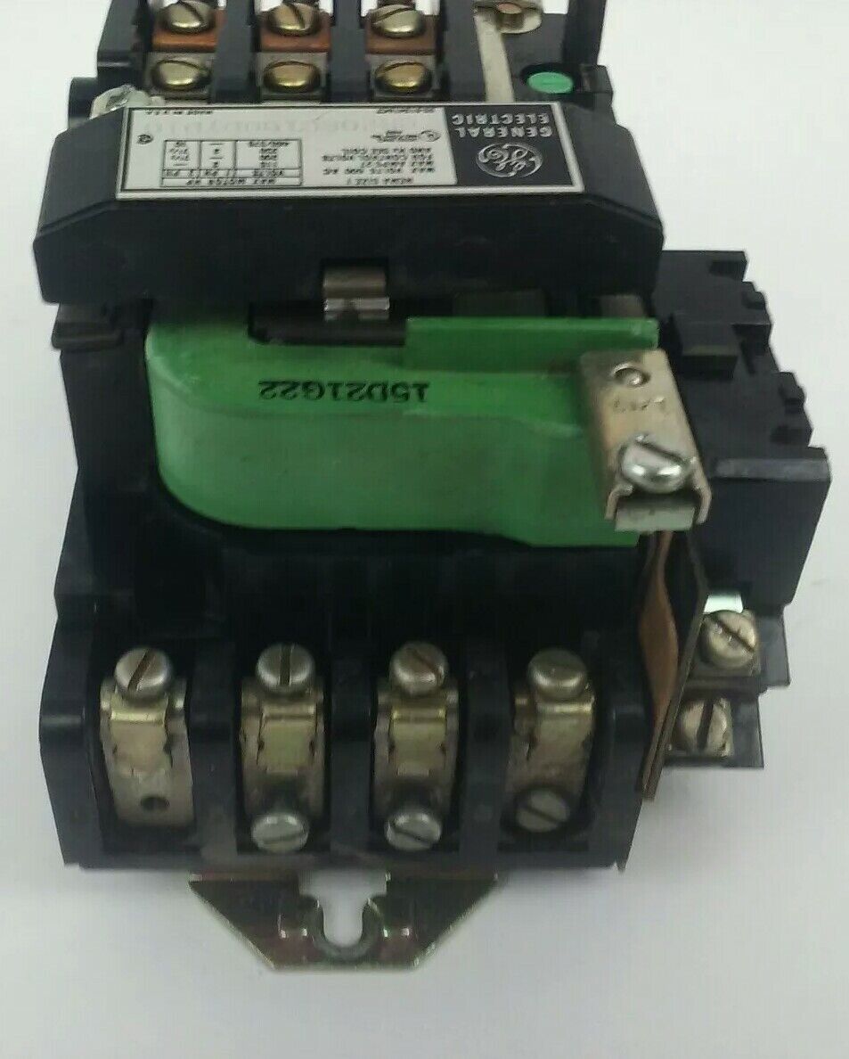 GENERAL ELECTRIC CR208C100DYD10 STARTER SIZE 1 600V 27A 3PH 10HP 120V COIL