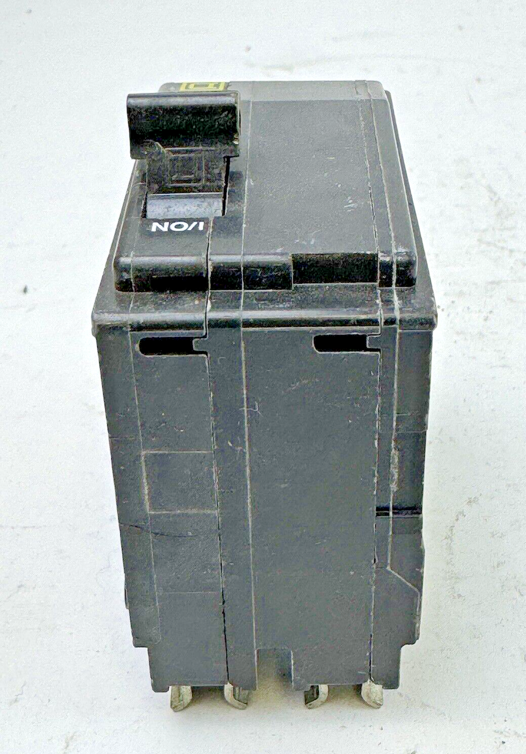 SQUARE D - QO230 - CIRCUIT BREAKER - 2 POLE/240VAC/30A/10kA