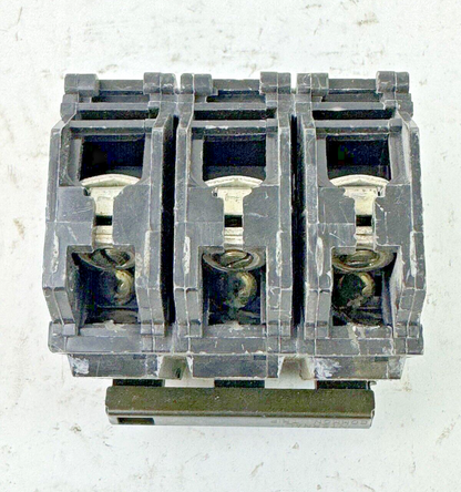 GE - THQB320 - BOLT-ON - CIRCUIT BREAKER - 3 POLE/240VAC/20A