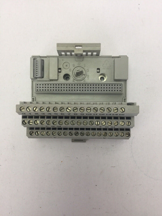 ALLEN BRADLEY 1794-TB3 FLEX I/O TERMINAL BLOCK SER A REV A01 5VDC 640mA